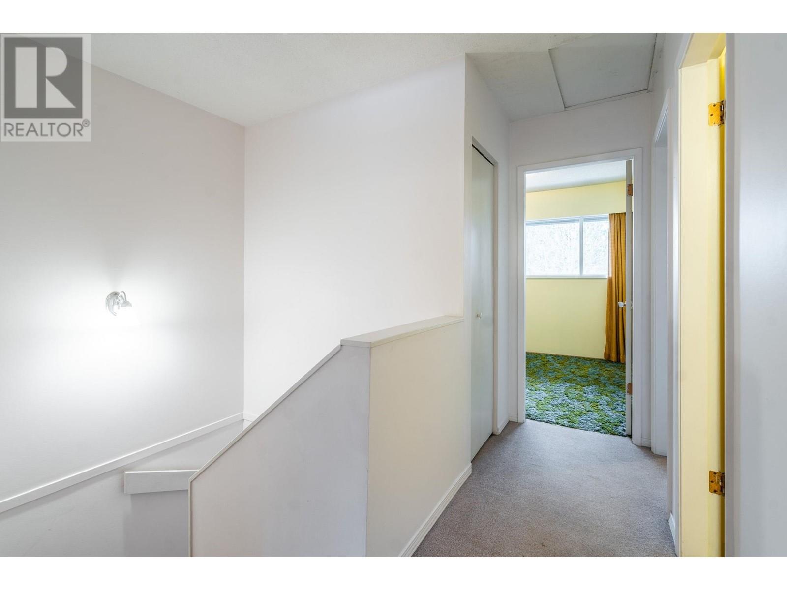 Listing Picture 25 of 36 : 3013 VEGA COURT, Burnaby / 本拿比 - 魯藝地產 Yvonne Lu Group - MLS Medallion Club Member