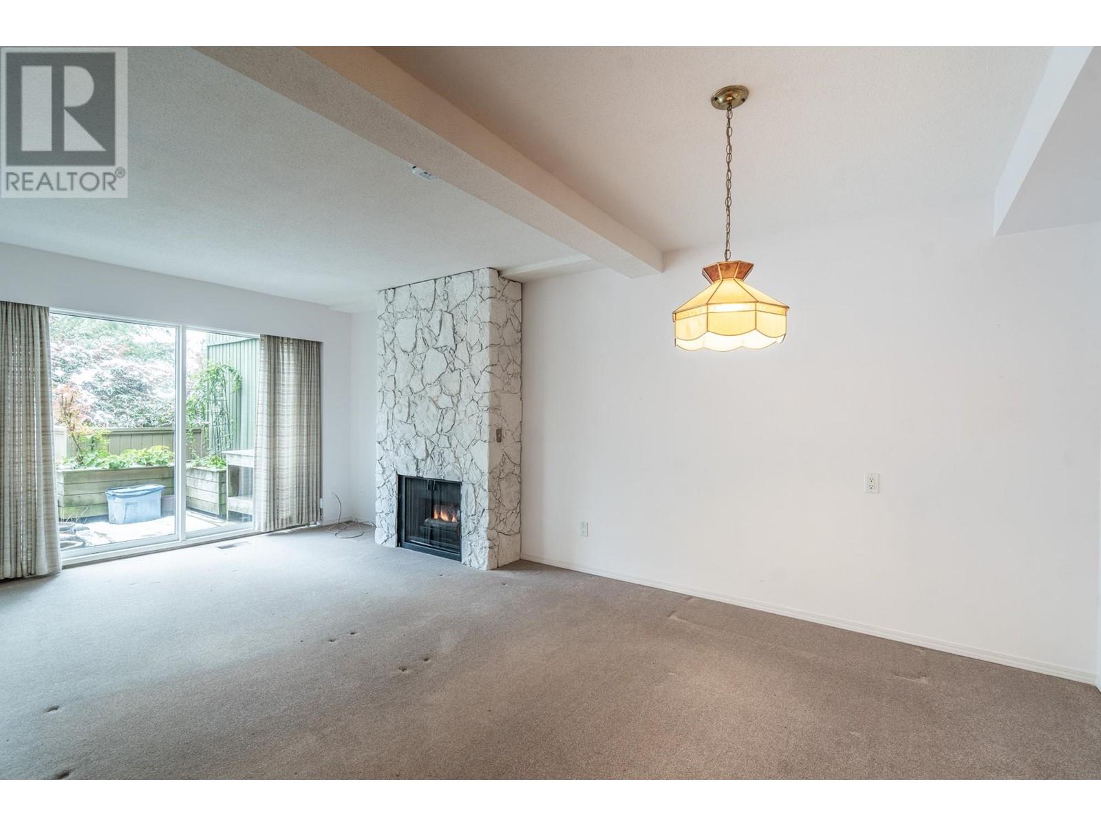 Listing Picture 7 of 36 : 3013 VEGA COURT, Burnaby / 本拿比 - 魯藝地產 Yvonne Lu Group - MLS Medallion Club Member