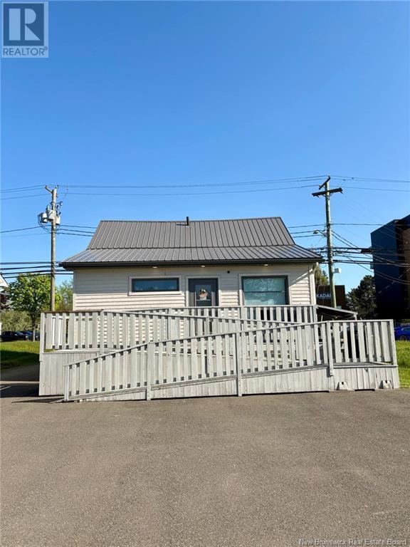 324 Champlain Street, Dieppe, New Brunswick  E1A 1P3 - Photo 6 - NB112353