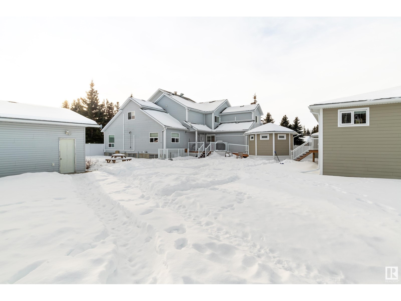 5205 50 St, Cold Lake, Alberta  T9M 1P1 - Photo 71 - E4421095