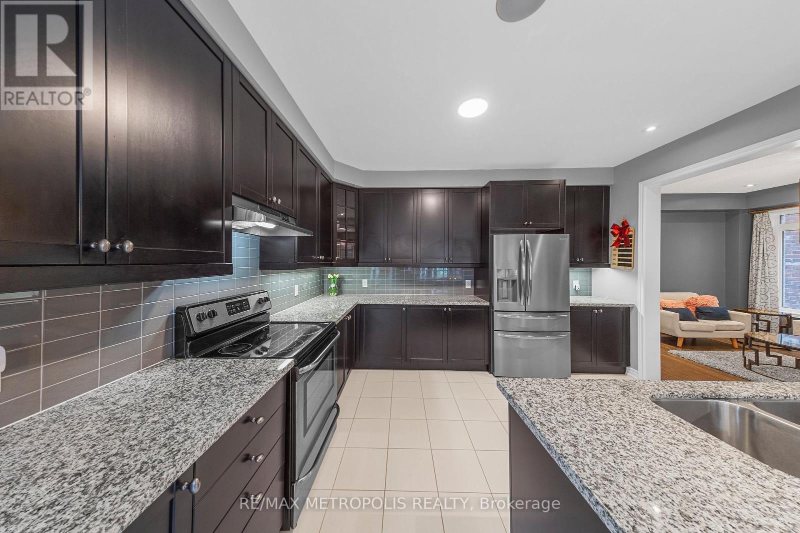 118 Lorne Thomas Place, New Tecumseth, Ontario  L9R 0V8 - Photo 28 - N11967592