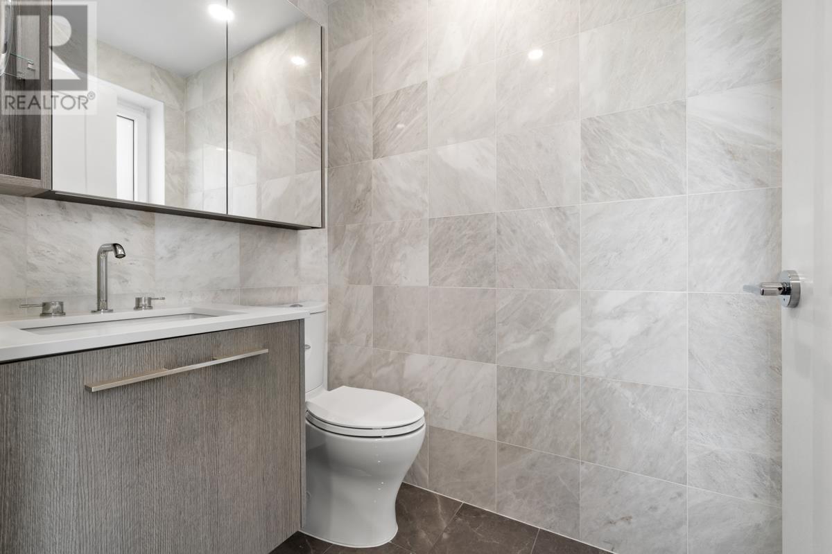 Listing Picture 15 of 38 : 4926 CAMBIE STREET, Vancouver / 溫哥華 - 魯藝地產 Yvonne Lu Group - MLS Medallion Club Member