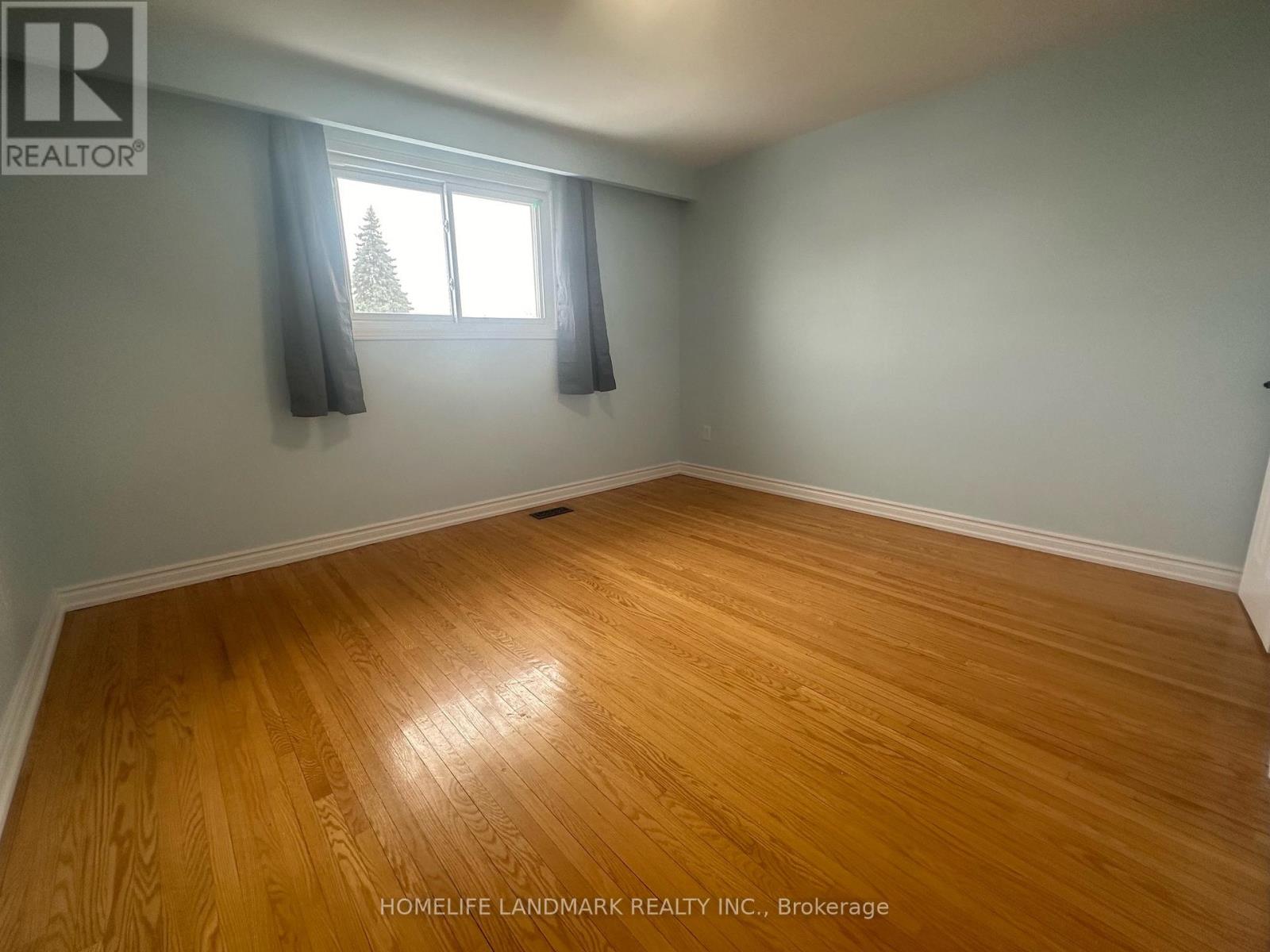 Upper - 29 Redbud Crescent, Toronto, Ontario  M1S 3X6 - Photo 11 - E11967699