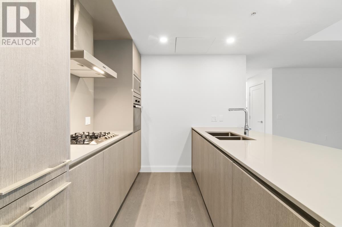 Listing Picture 13 of 38 : 4926 CAMBIE STREET, Vancouver / 溫哥華 - 魯藝地產 Yvonne Lu Group - MLS Medallion Club Member