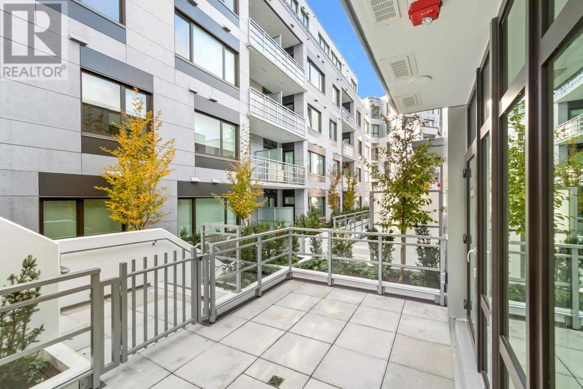 Listing Picture 32 of 38 : 4926 CAMBIE STREET, Vancouver / 溫哥華 - 魯藝地產 Yvonne Lu Group - MLS Medallion Club Member