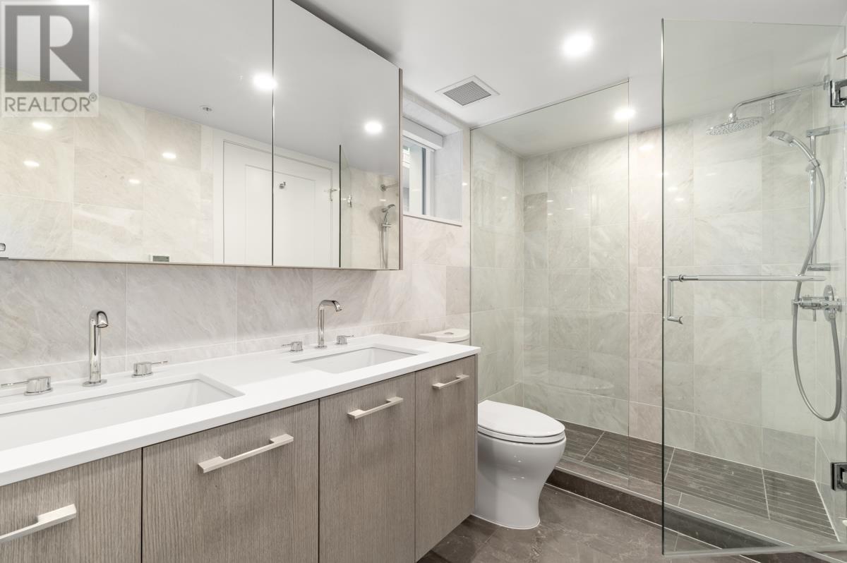 Listing Picture 24 of 38 : 4926 CAMBIE STREET, Vancouver / 溫哥華 - 魯藝地產 Yvonne Lu Group - MLS Medallion Club Member