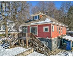 80 6 Street NE, salmon arm, British Columbia
