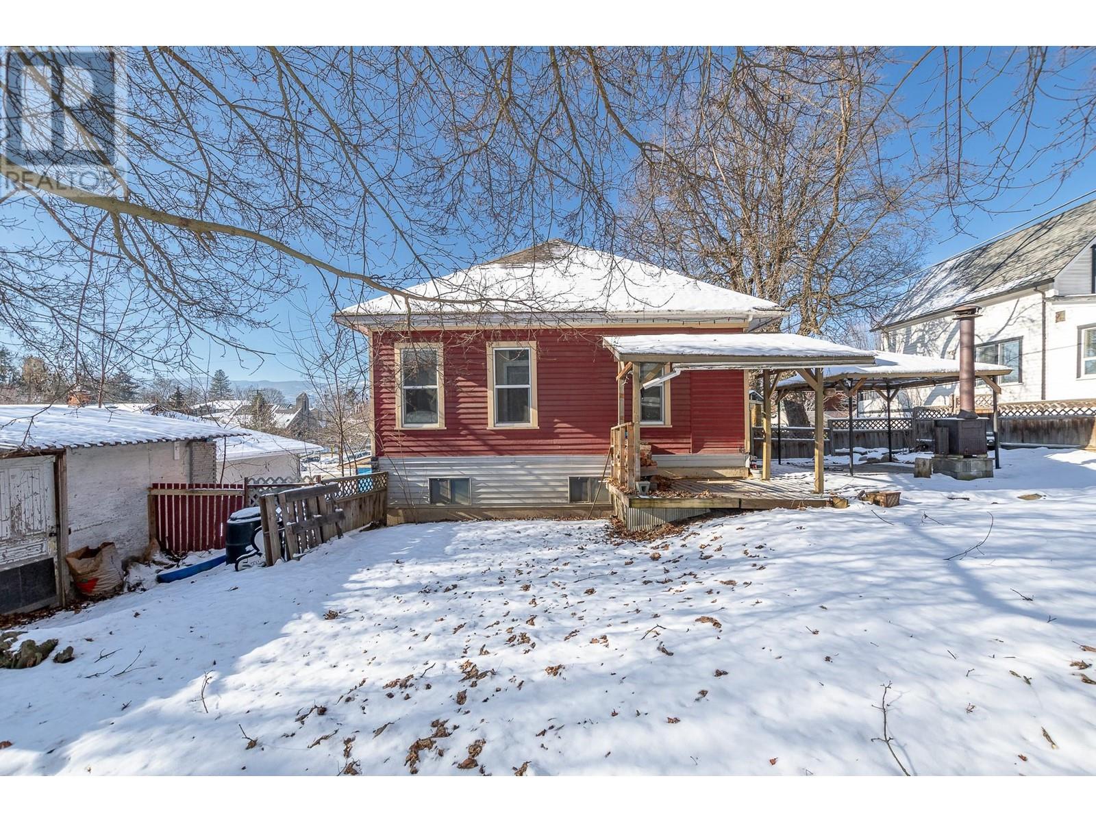 80 6 Street Ne, Salmon Arm, British Columbia  V1E 1H1 - Photo 34 - 10334775