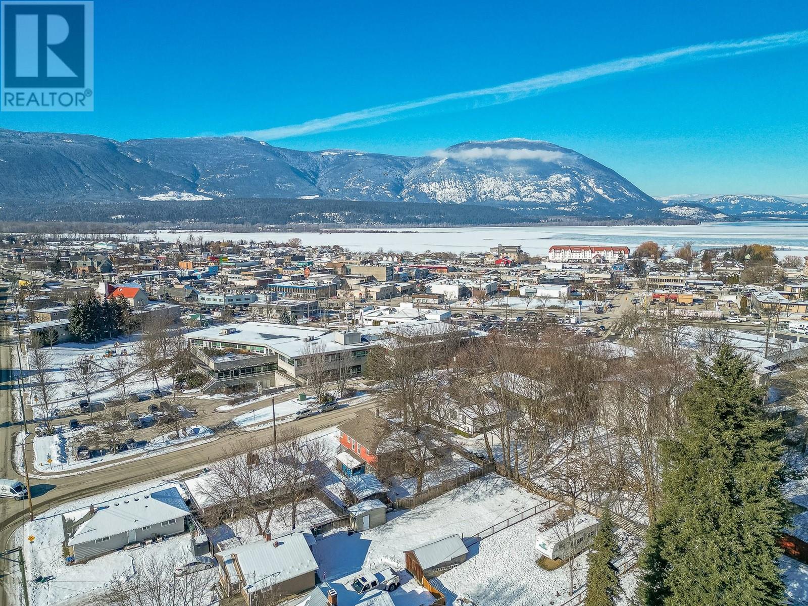 80 6 Street Ne, Salmon Arm, British Columbia  V1E 1H1 - Photo 47 - 10334775