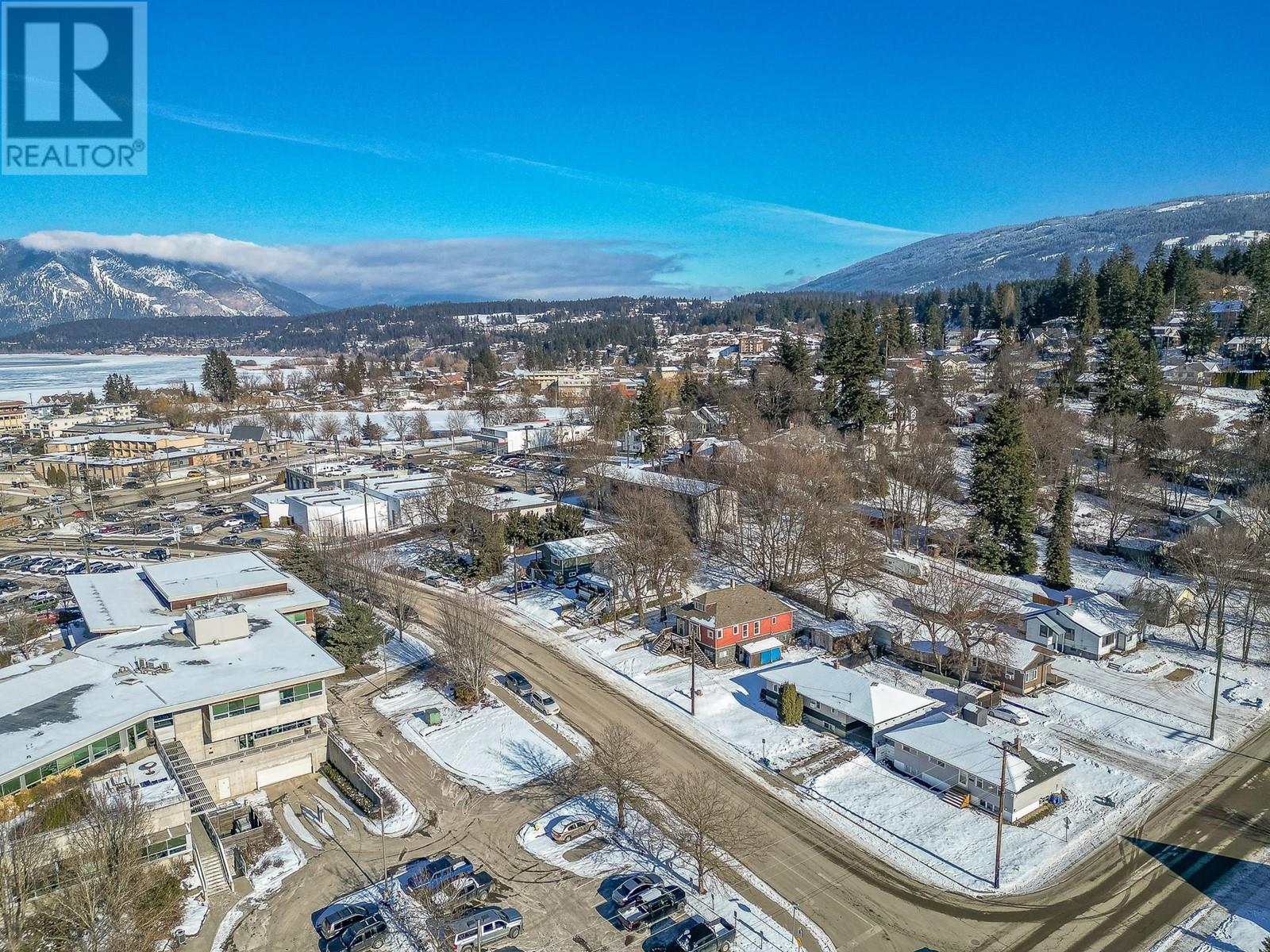 80 6 Street Ne, Salmon Arm, British Columbia  V1E 1H1 - Photo 49 - 10334775