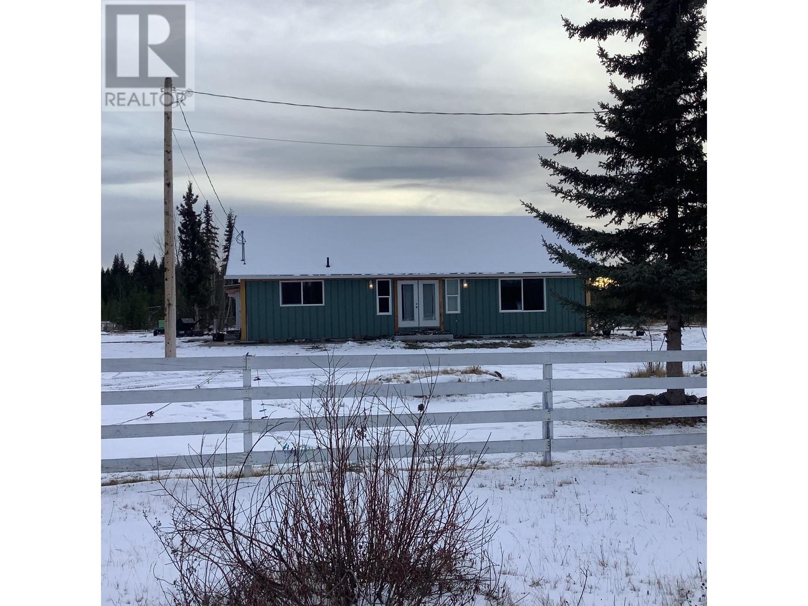 3588 Pigeon Road, 150 Mile House, British Columbia  V0K 2G0 - Photo 2 - R2948070