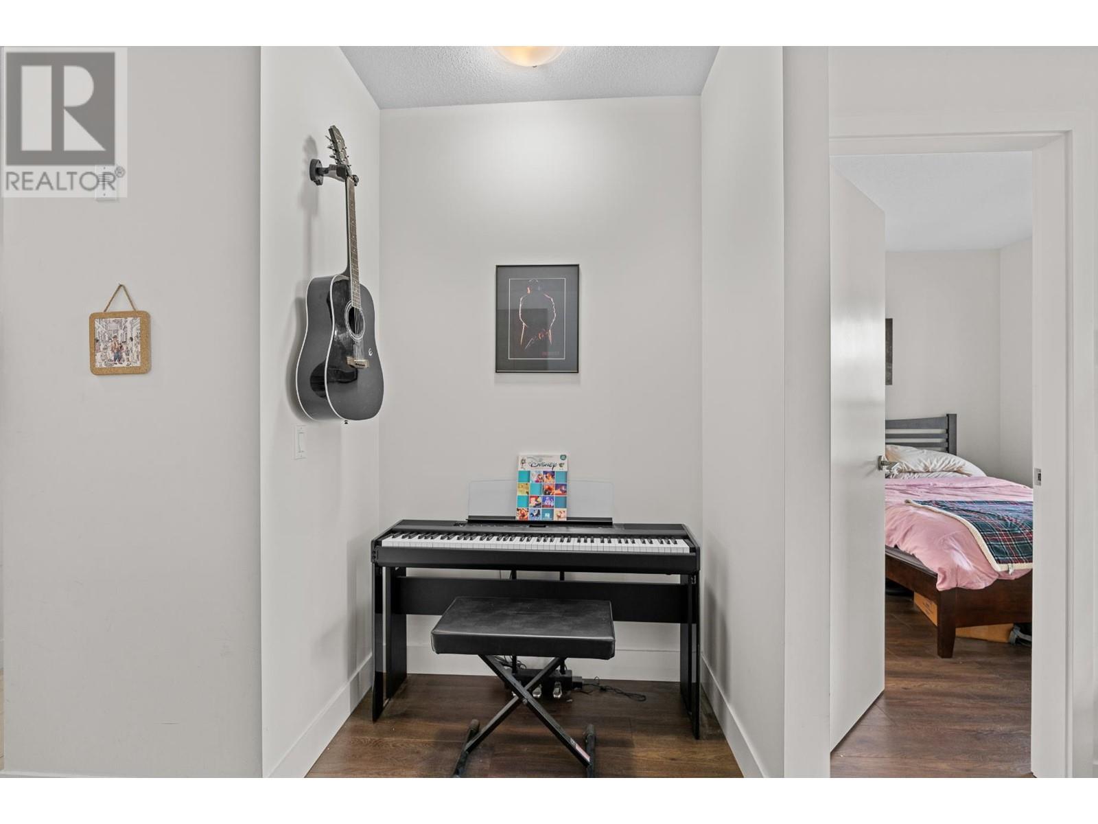 217 5788 Sidley Street, Burnaby, British Columbia  V5J 0E4 - Photo 10 - R2965405