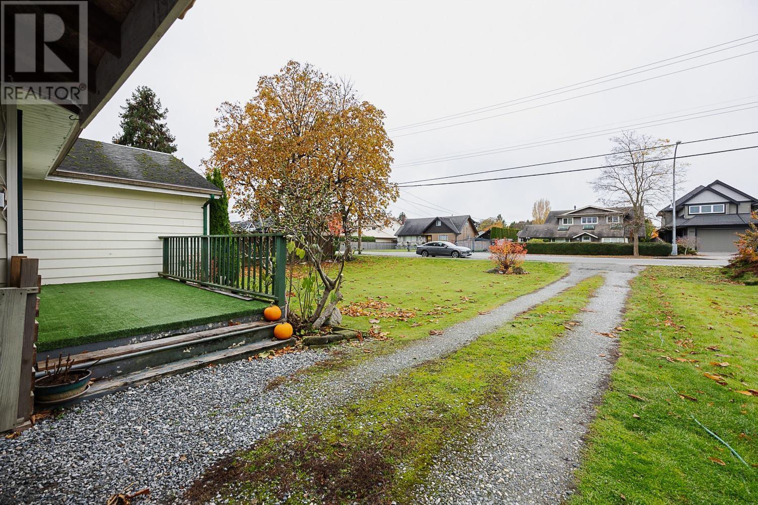 Property at 4628 53 STREET image 5