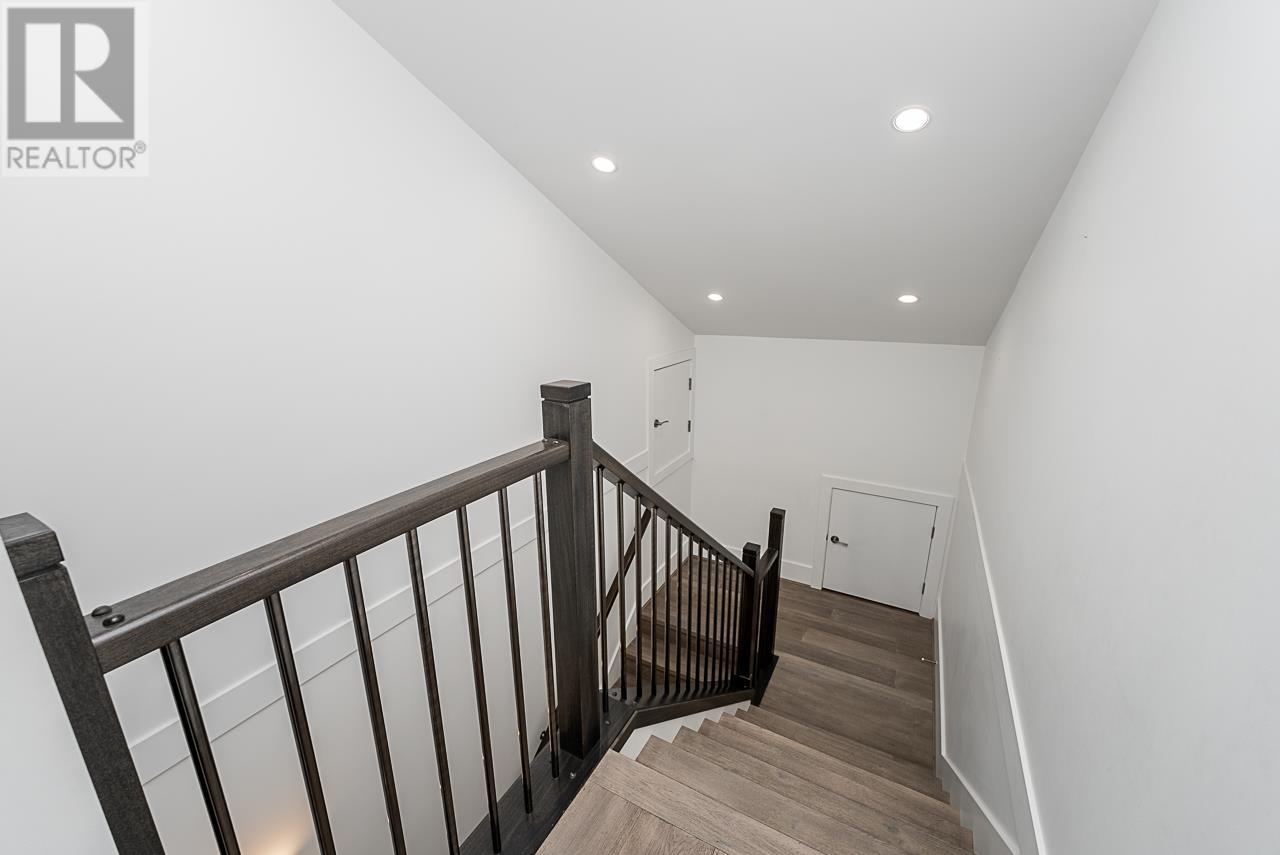 4829 Woodglen Court, Burnaby, British Columbia  V5G 2X8 - Photo 16 - R2964128