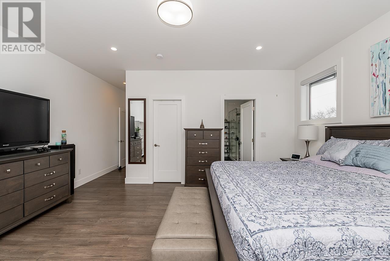 4829 Woodglen Court, Burnaby, British Columbia  V5G 2X8 - Photo 18 - R2964128