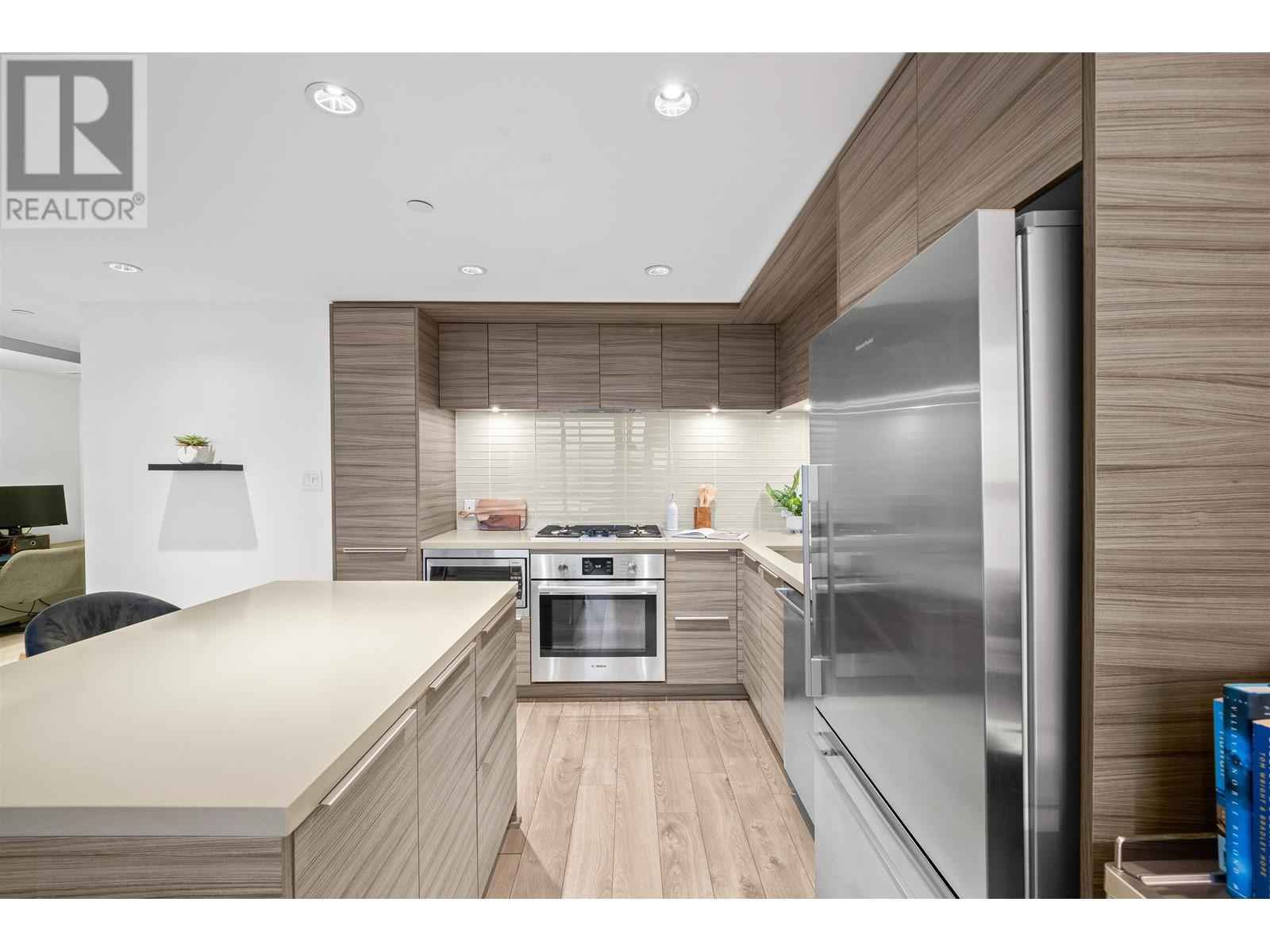 1106 1550 Fern Street, North Vancouver, British Columbia  V7J 0A9 - Photo 6 - R2965668