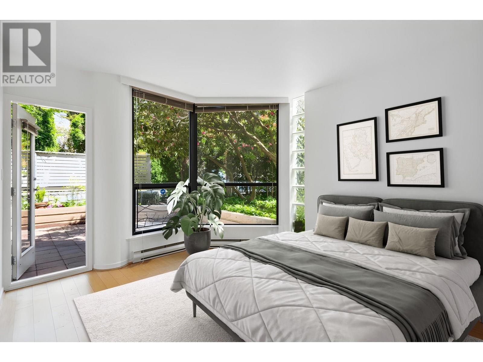 102 1689 DUCHESS AVENUE