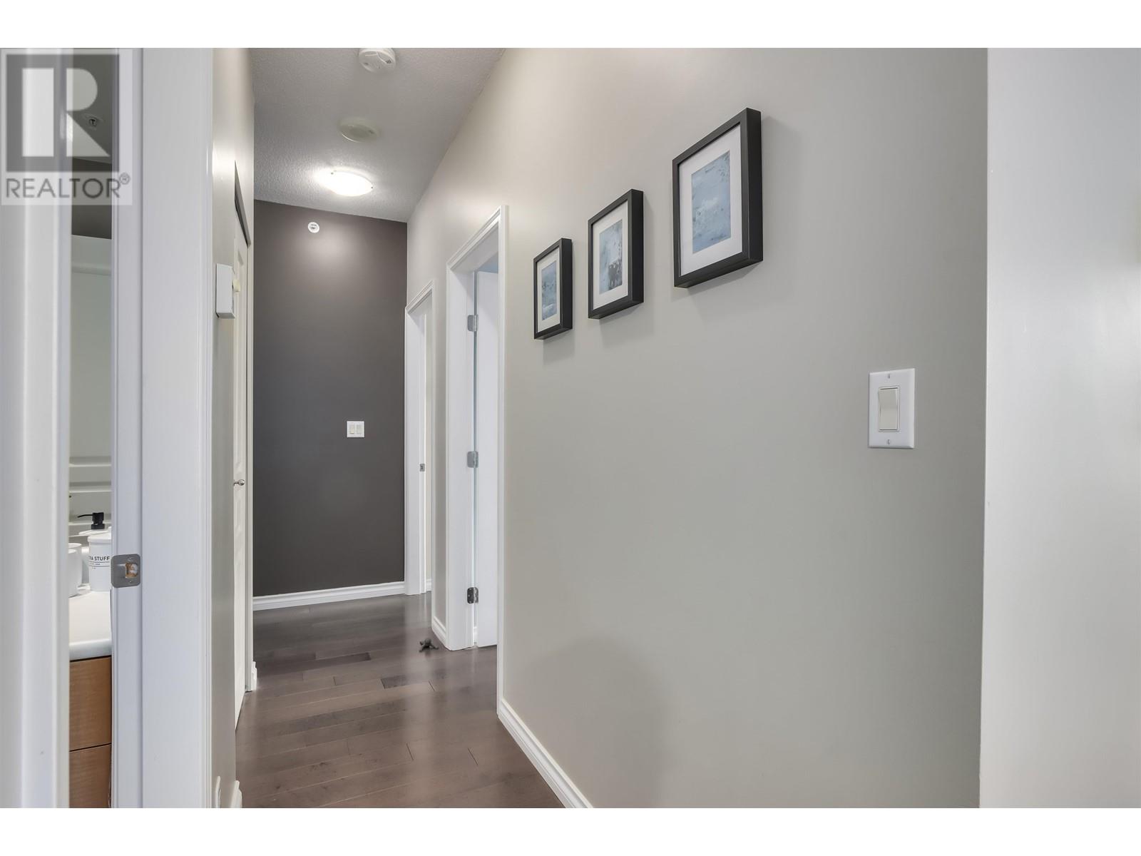 Listing Picture 14 of 23 : 404 2268 REDBUD LANE, Vancouver / 溫哥華 - 魯藝地產 Yvonne Lu Group - MLS Medallion Club Member