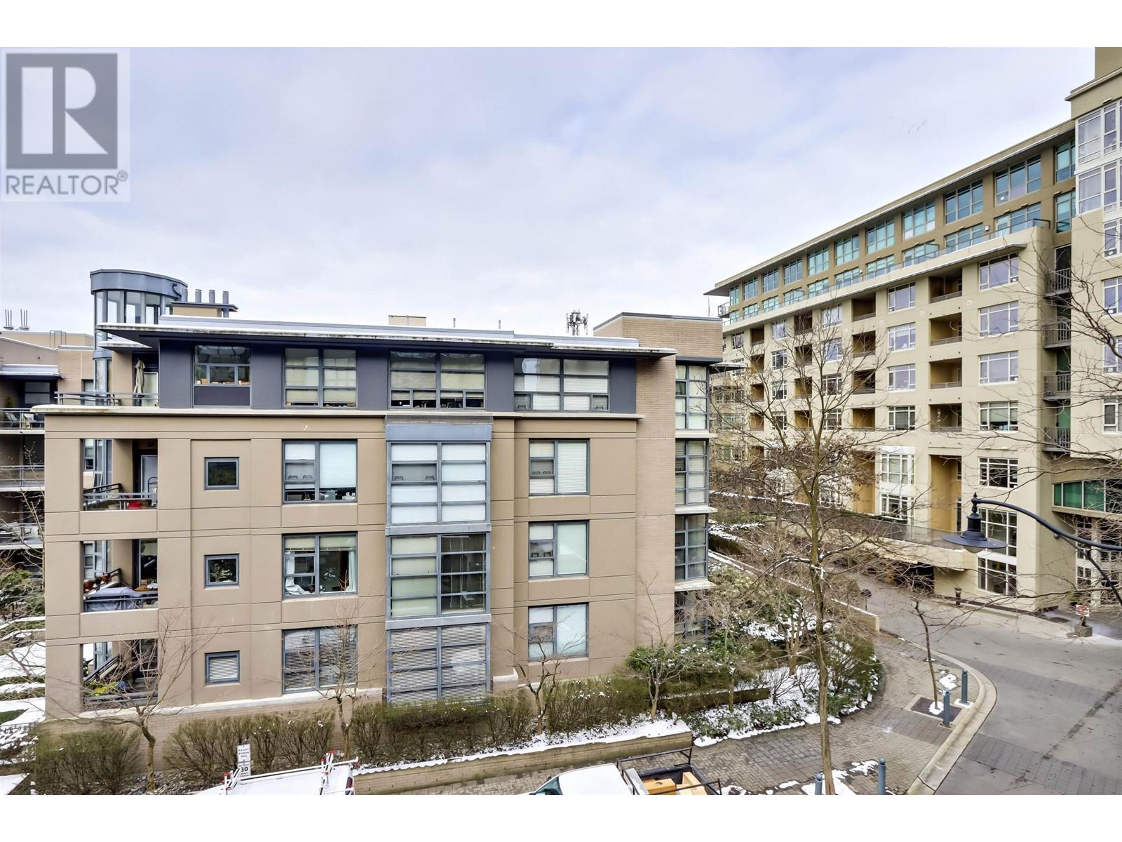 Listing Picture 6 of 23 : 404 2268 REDBUD LANE, Vancouver / 溫哥華 - 魯藝地產 Yvonne Lu Group - MLS Medallion Club Member