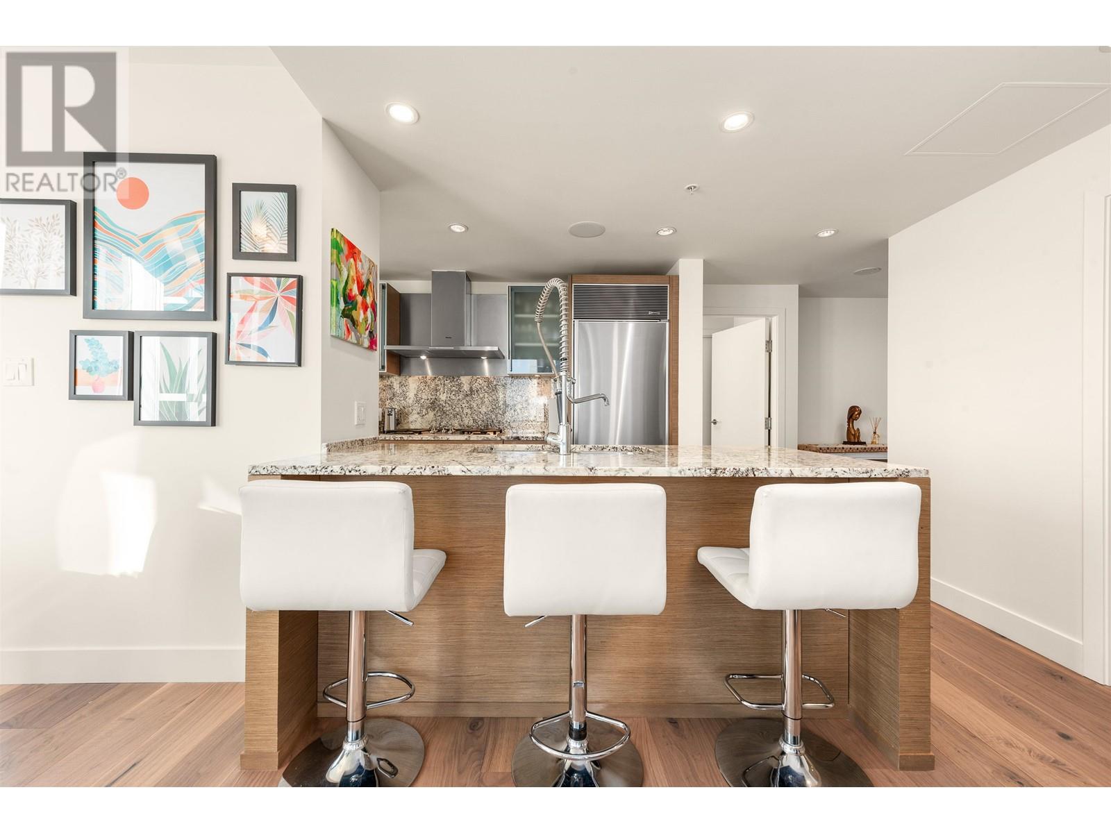 Listing Picture 11 of 38 : 1805 1111 ALBERNI STREET, Vancouver / 溫哥華 - 魯藝地產 Yvonne Lu Group - MLS Medallion Club Member