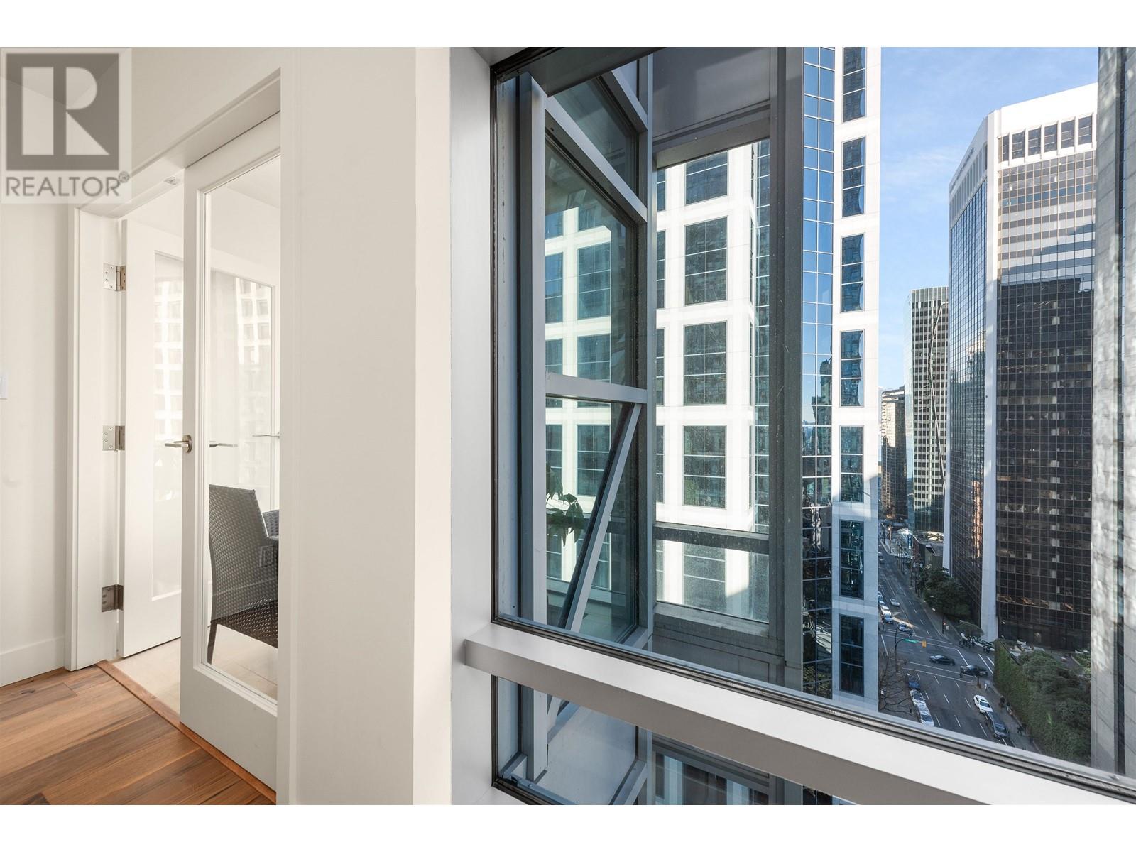 Listing Picture 26 of 38 : 1805 1111 ALBERNI STREET, Vancouver / 溫哥華 - 魯藝地產 Yvonne Lu Group - MLS Medallion Club Member