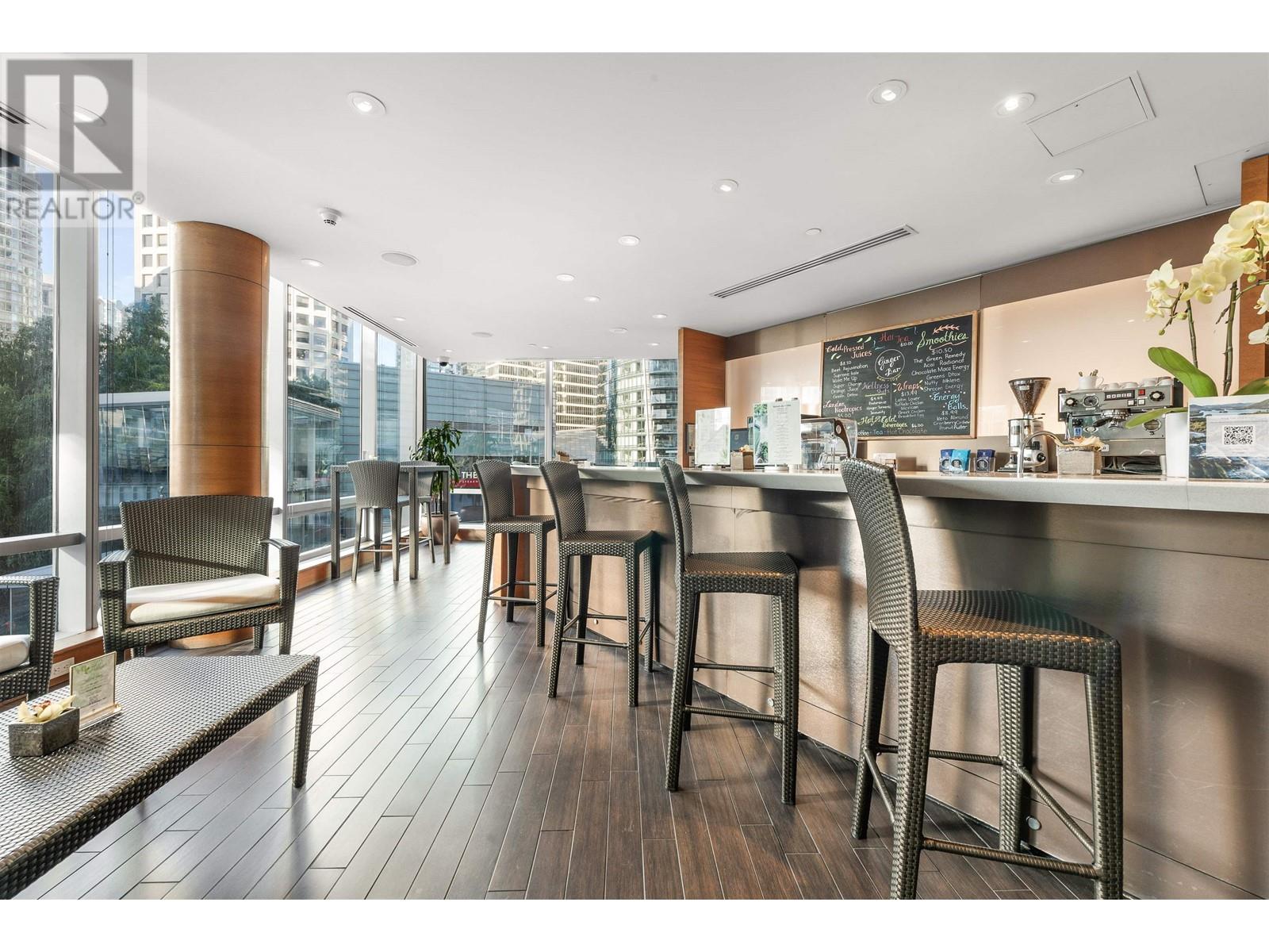 Listing Picture 31 of 38 : 1805 1111 ALBERNI STREET, Vancouver / 溫哥華 - 魯藝地產 Yvonne Lu Group - MLS Medallion Club Member