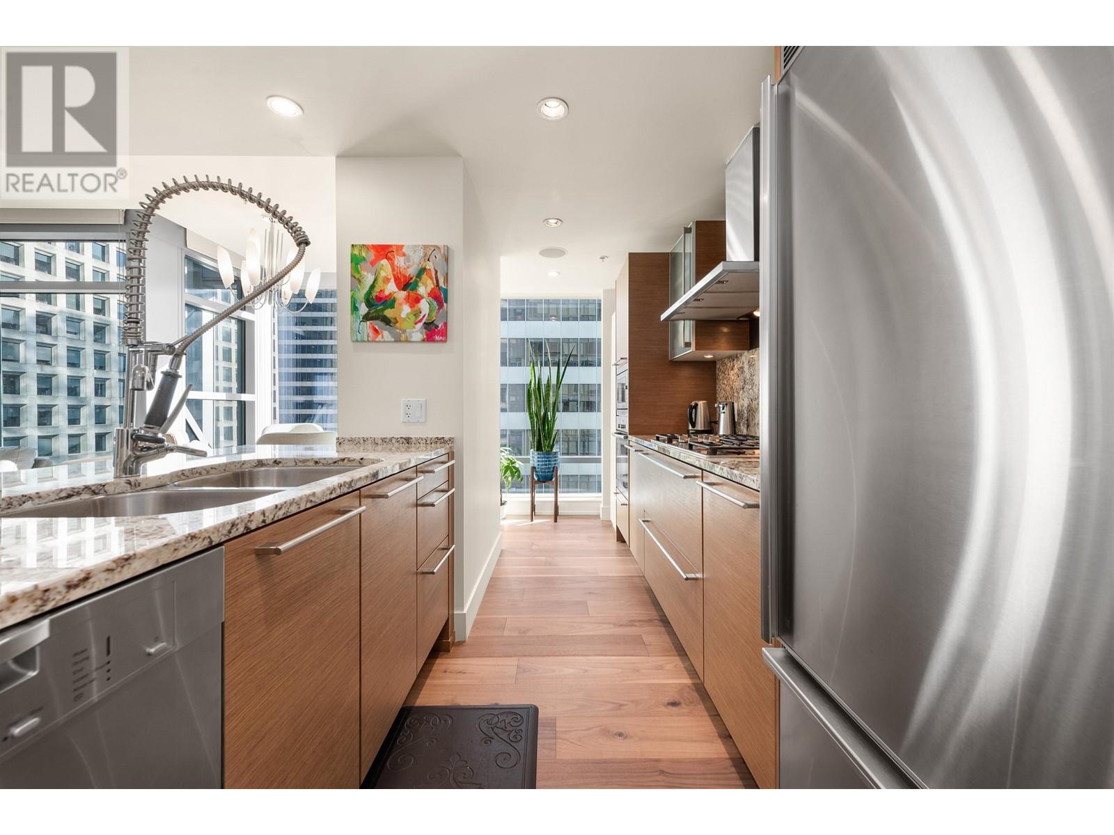 Listing Picture 5 of 38 : 1805 1111 ALBERNI STREET, Vancouver / 溫哥華 - 魯藝地產 Yvonne Lu Group - MLS Medallion Club Member