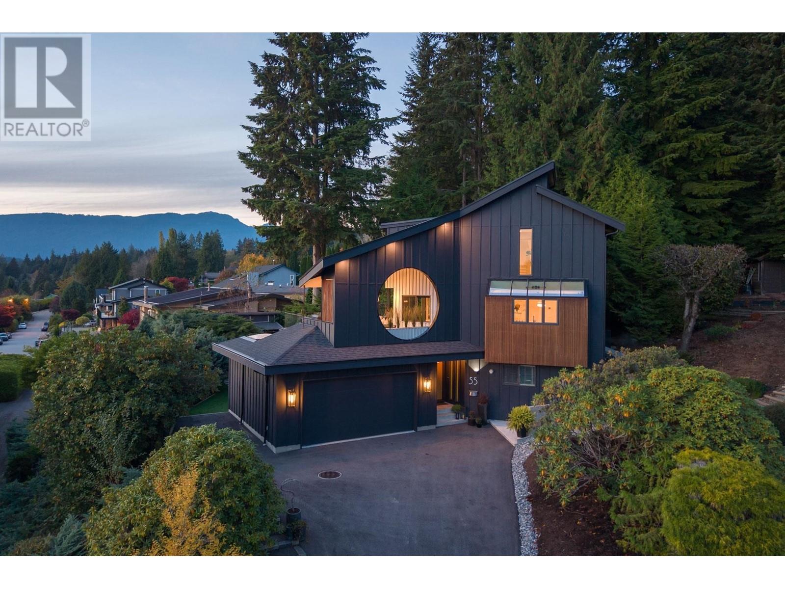 55 AXFORD BAY, port moody, British Columbia