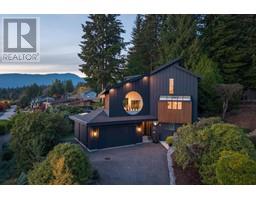 55 AXFORD BAY, Port Moody, British Columbia