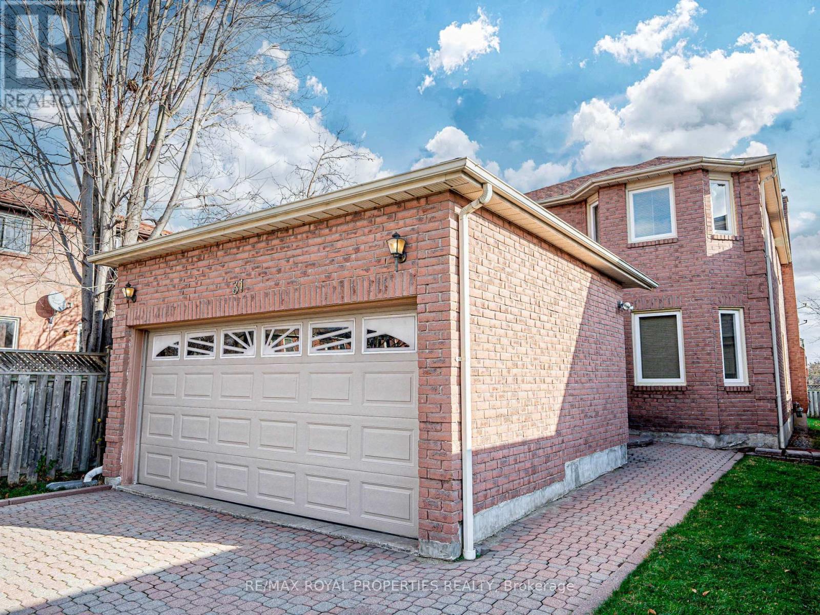Property at 31 ORLEANS DRIVE image 2