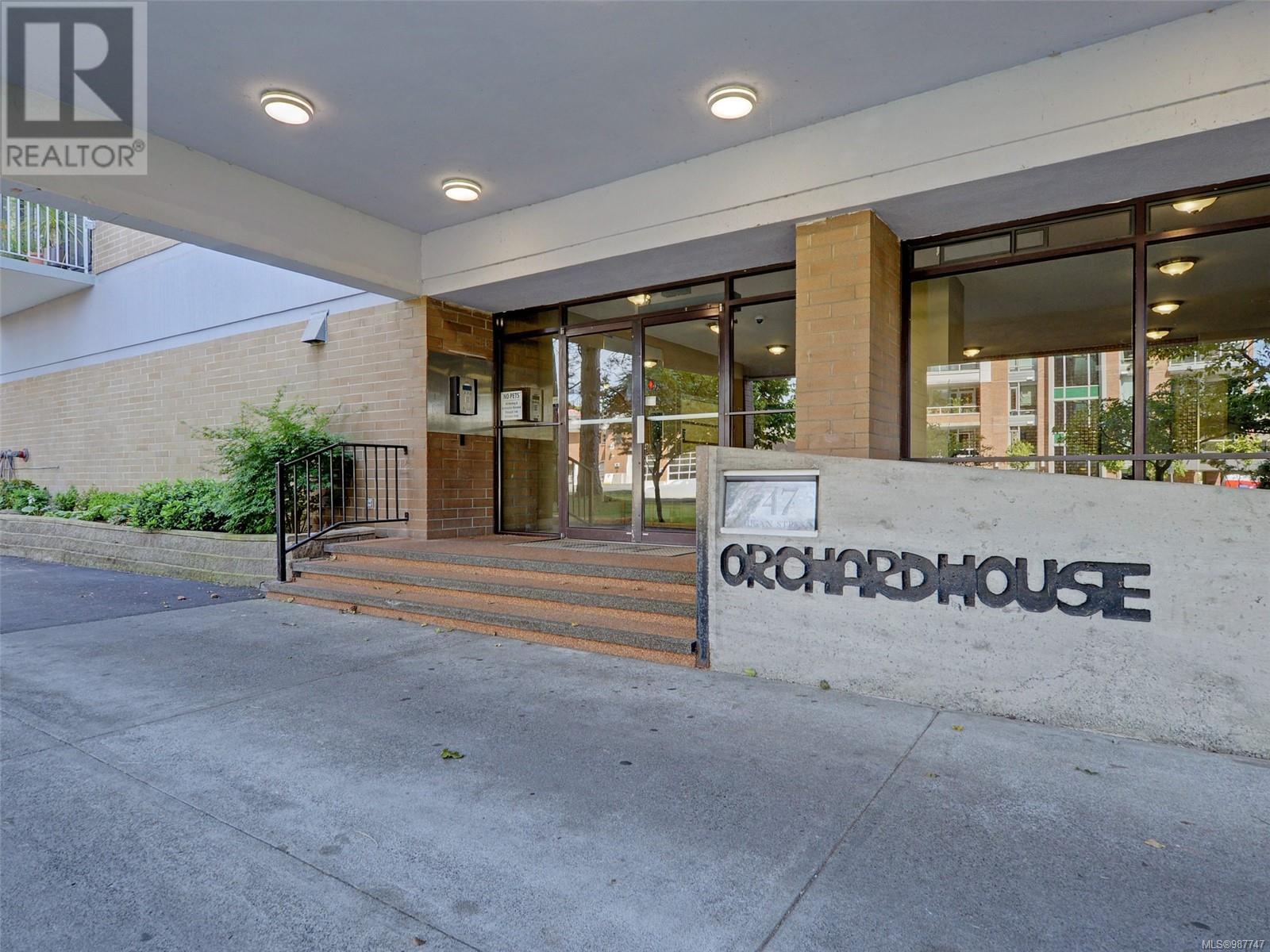 Property at 405 647 Michigan St image 2