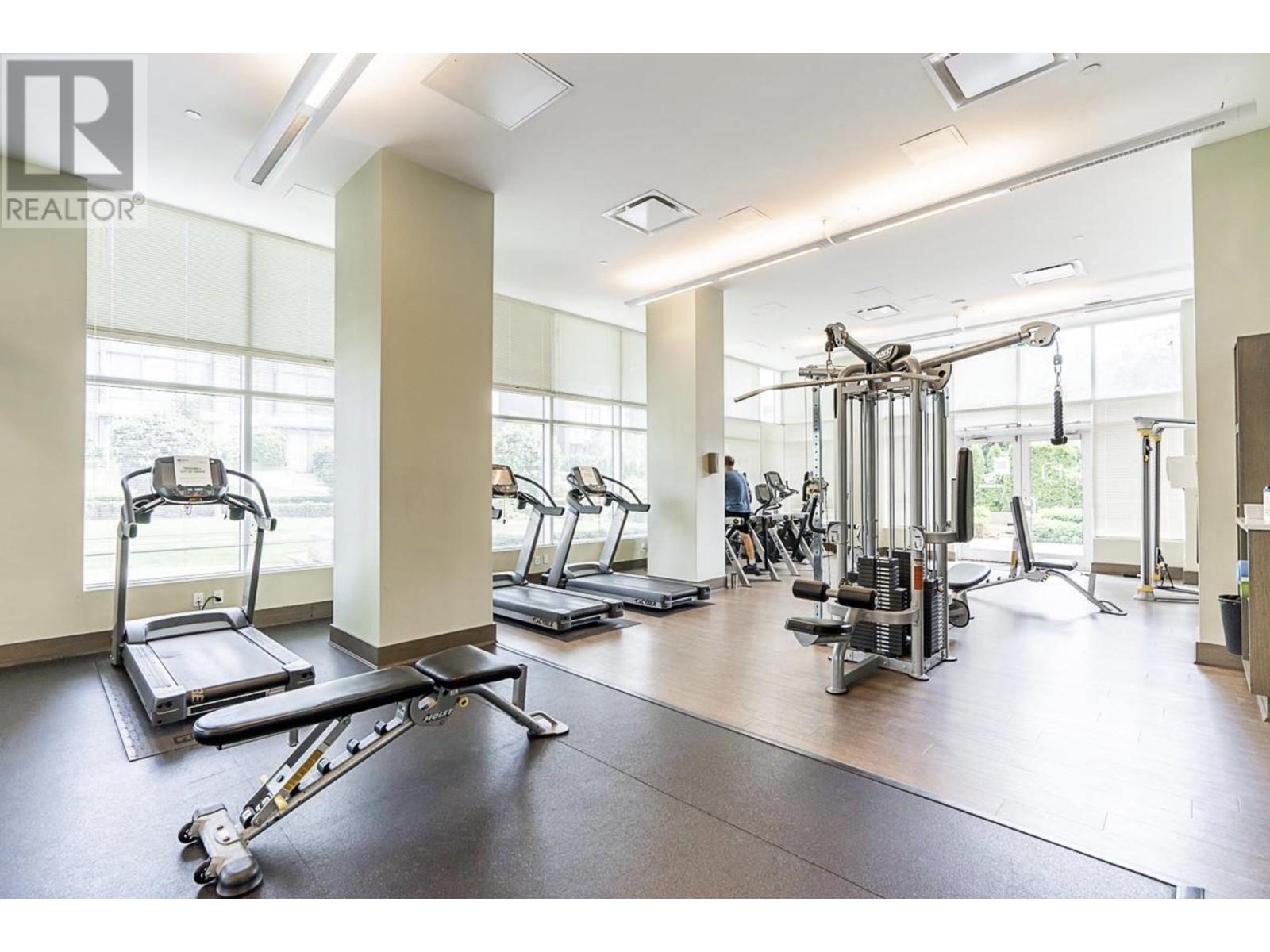 Listing Picture 5 of 7 : 3002 4900 LENNOX LANE, Burnaby / 本拿比 - 魯藝地產 Yvonne Lu Group - MLS Medallion Club Member