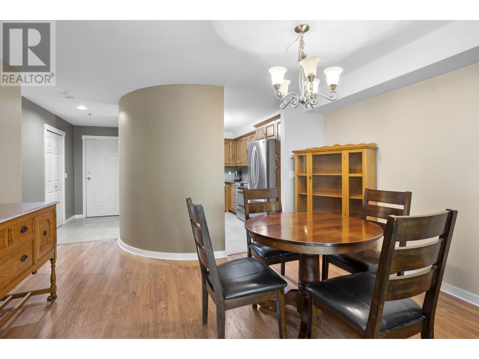 407 6737 Station Hill Court, Burnaby, British Columbia  V3N 4V2 - Photo 6 - R2965553