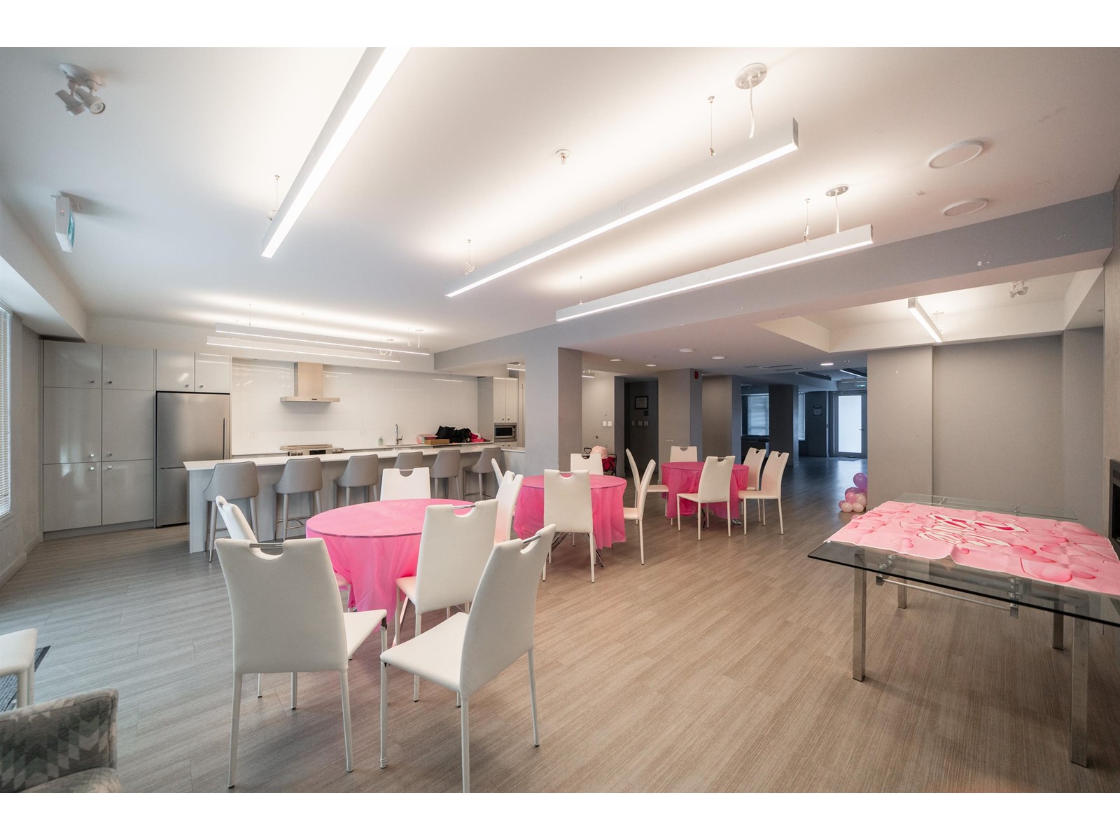 404 10838 Whalley Boulevard, Surrey, British Columbia  V3R 0G8 - Photo 24 - R2965747