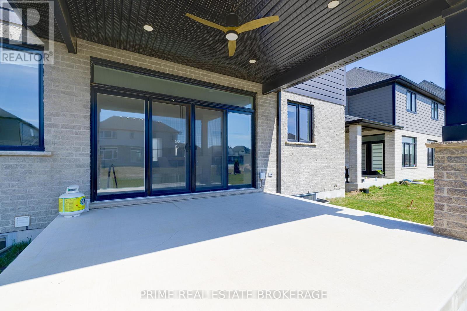 239 Boardwalk Way, Thames Centre, Ontario  N0L 1G2 - Photo 41 - X11967712