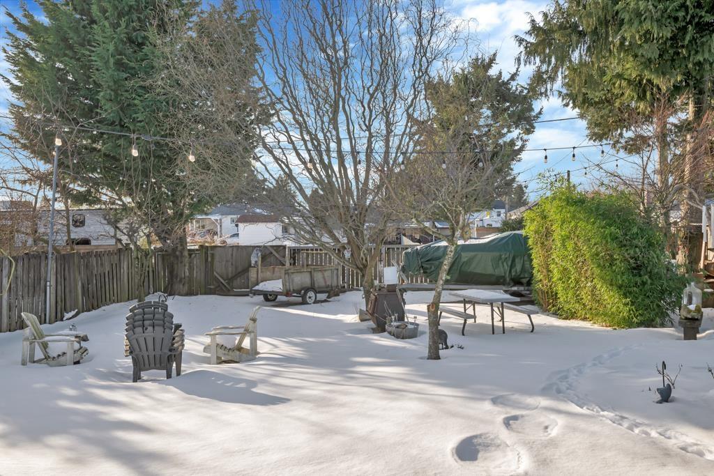 Property at 7535 STAVE LAKE STREET image 5