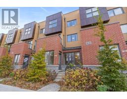 7B CLINTWOOD GATE, Toronto, Ontario