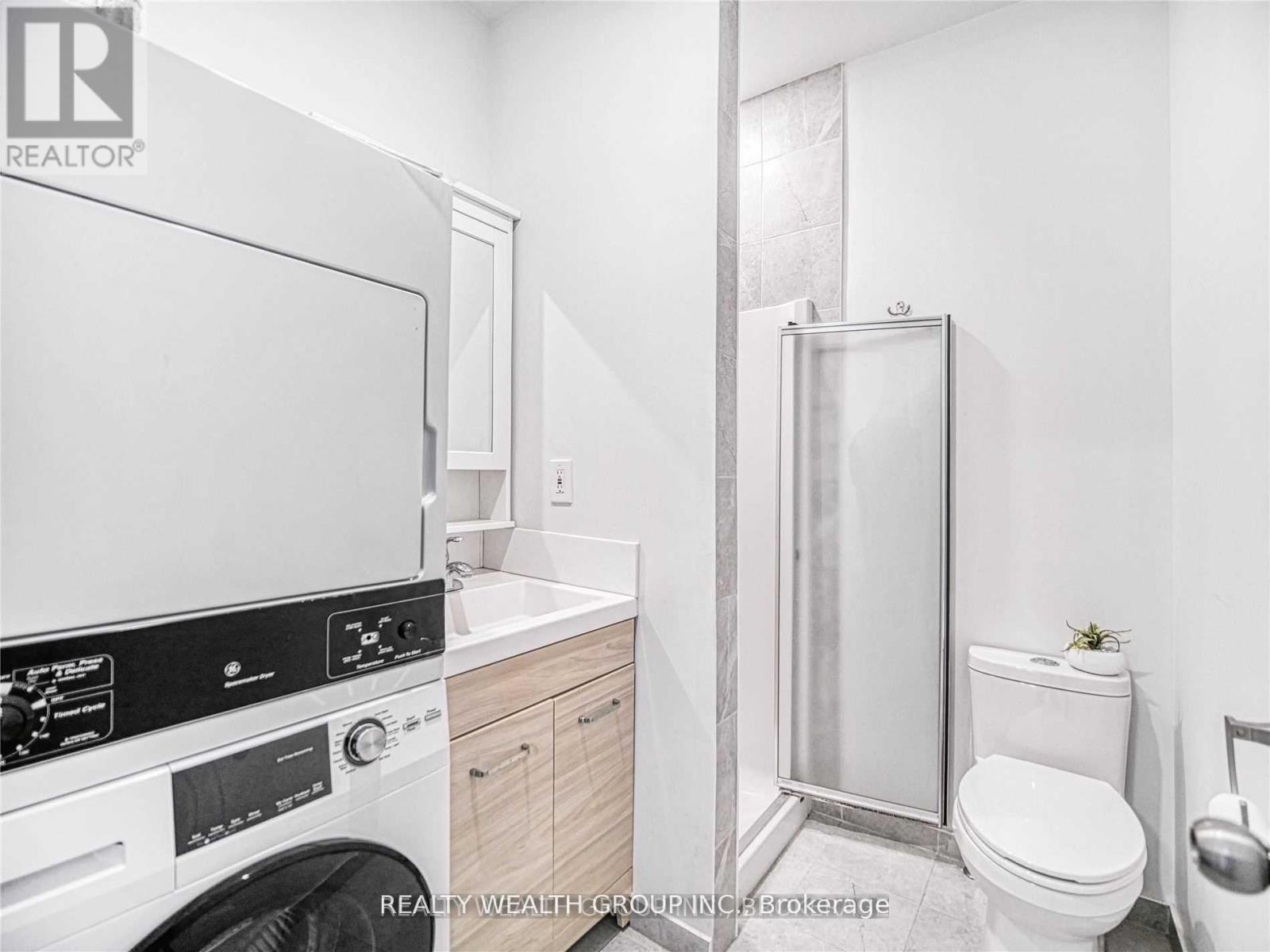 Unit B - 185 Eglinton Avenue W, Toronto, Ontario  M4R 1A8 - Photo 8 - C11967861