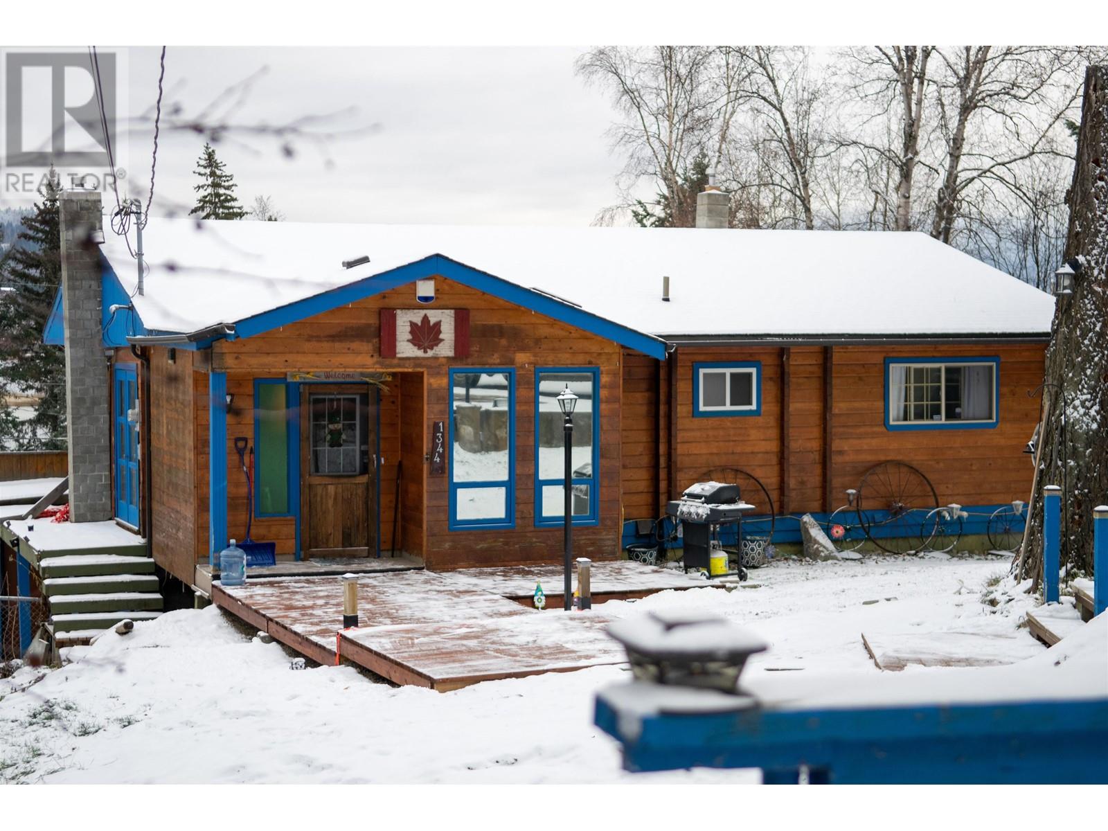 Property at 1344 LAKEVIEW DRIVE image 1