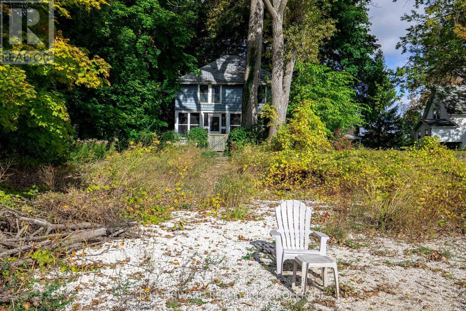 Property at 853 EDGEMERE ROAD image 3