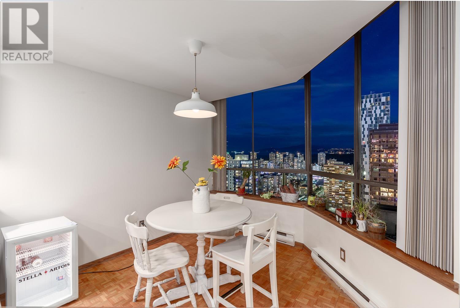 Listing Picture 14 of 29 : 2301 738 BROUGHTON STREET, Vancouver / 溫哥華 - 魯藝地產 Yvonne Lu Group - MLS Medallion Club Member