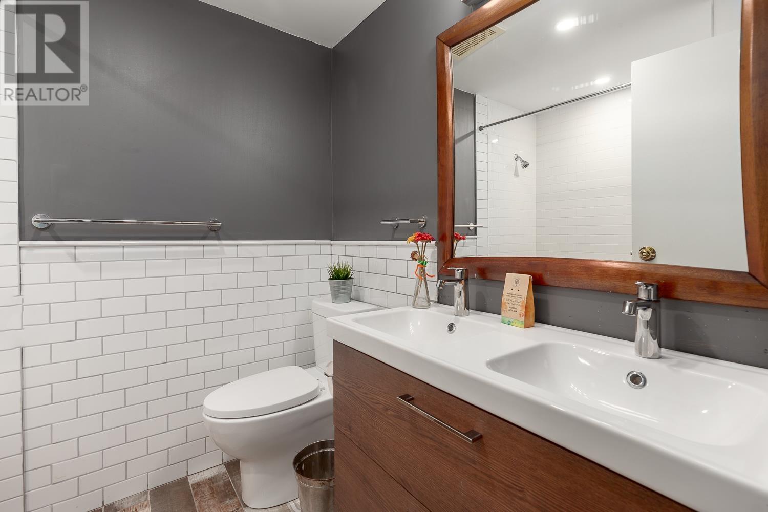 Listing Picture 19 of 29 : 2301 738 BROUGHTON STREET, Vancouver / 溫哥華 - 魯藝地產 Yvonne Lu Group - MLS Medallion Club Member