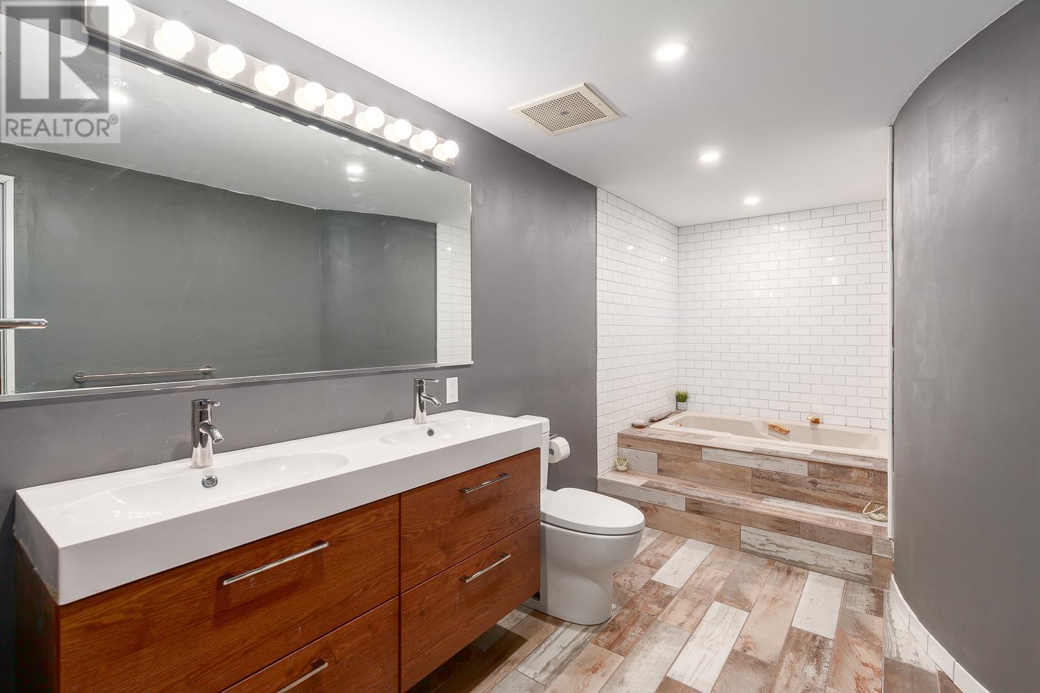 Listing Picture 22 of 29 : 2301 738 BROUGHTON STREET, Vancouver / 溫哥華 - 魯藝地產 Yvonne Lu Group - MLS Medallion Club Member