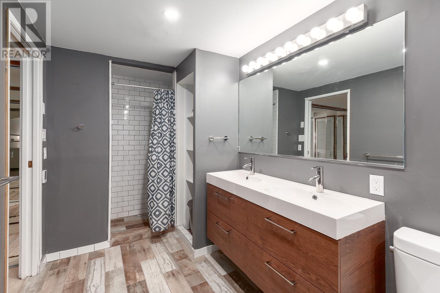 Listing Picture 23 of 29 : 2301 738 BROUGHTON STREET, Vancouver / 溫哥華 - 魯藝地產 Yvonne Lu Group - MLS Medallion Club Member