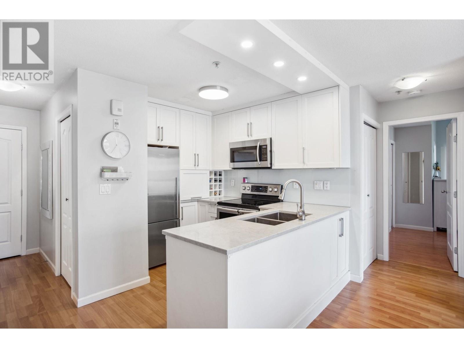 Listing Picture 7 of 20 : 405 189 ONTARIO PLACE, Vancouver / 溫哥華 - 魯藝地產 Yvonne Lu Group - MLS Medallion Club Member