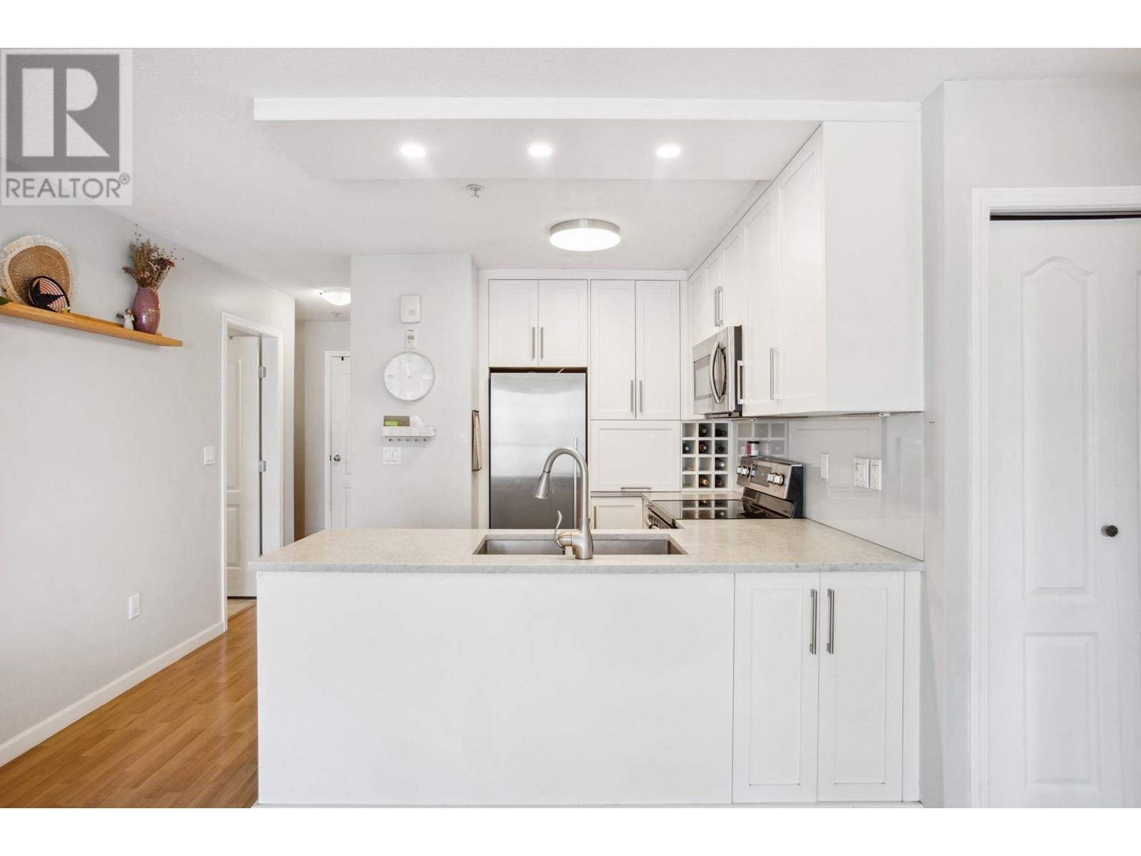 Listing Picture 8 of 20 : 405 189 ONTARIO PLACE, Vancouver / 溫哥華 - 魯藝地產 Yvonne Lu Group - MLS Medallion Club Member