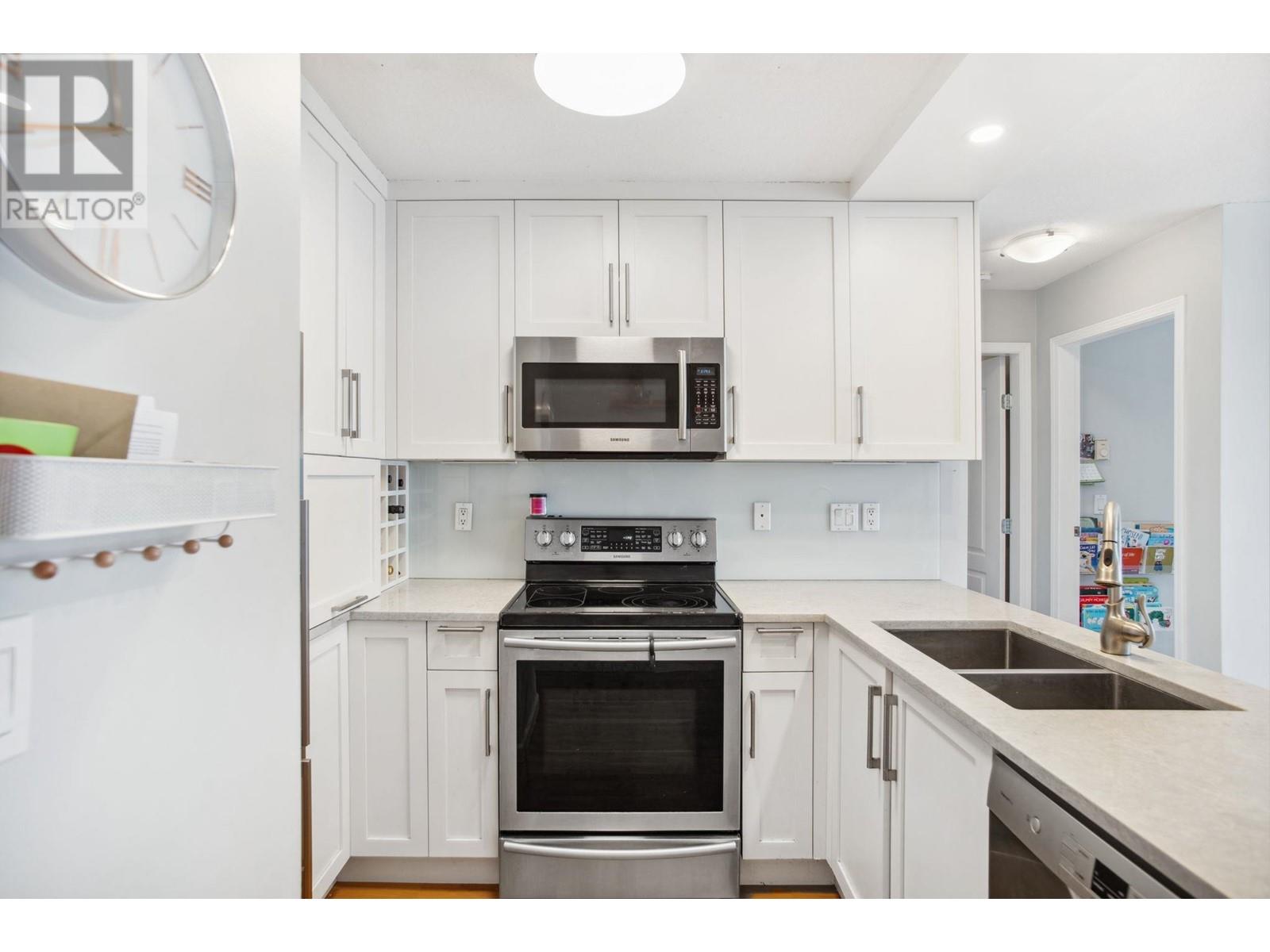 Listing Picture 9 of 20 : 405 189 ONTARIO PLACE, Vancouver / 溫哥華 - 魯藝地產 Yvonne Lu Group - MLS Medallion Club Member