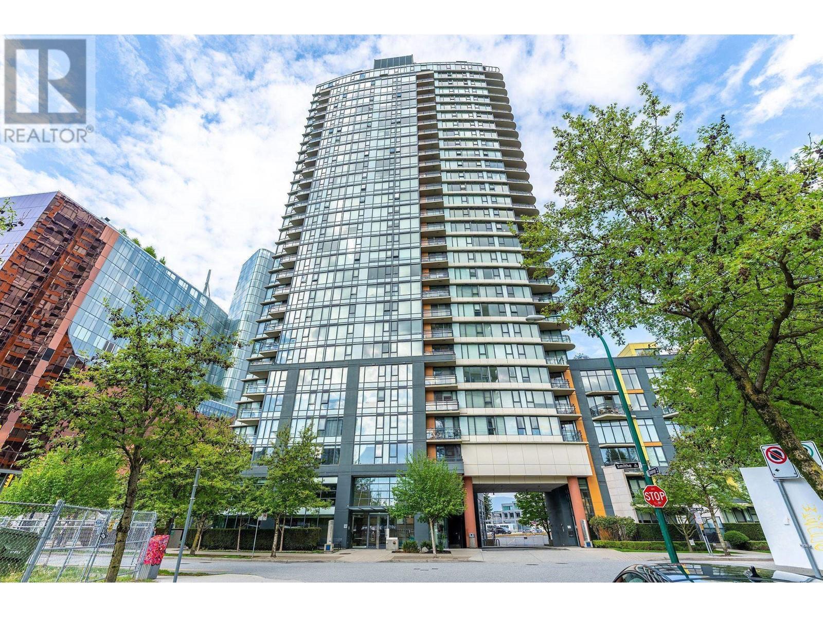 Listing Picture 17 of 34 : 907 33 SMITHE STREET, Vancouver / 溫哥華 - 魯藝地產 Yvonne Lu Group - MLS Medallion Club Member