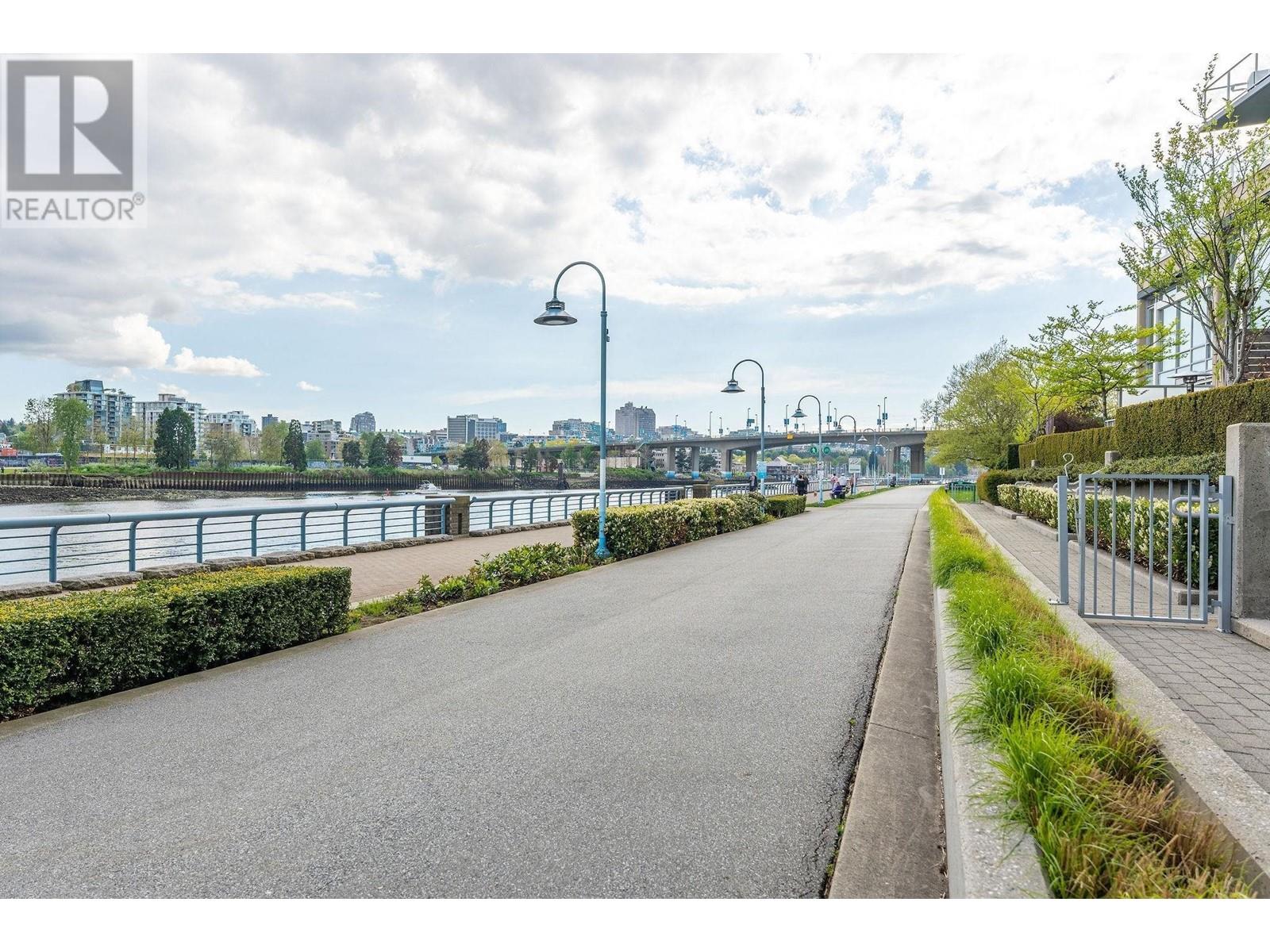 Listing Picture 27 of 34 : 907 33 SMITHE STREET, Vancouver / 溫哥華 - 魯藝地產 Yvonne Lu Group - MLS Medallion Club Member