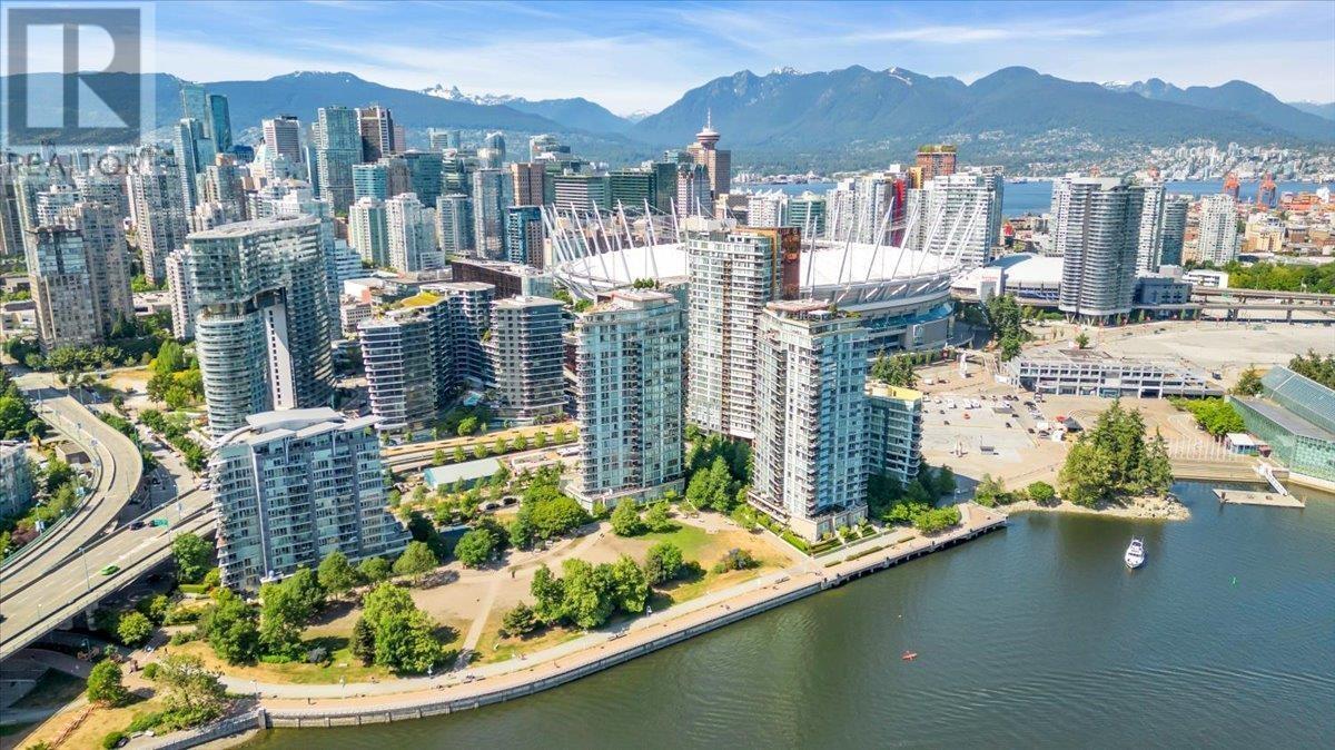 Listing Picture 29 of 34 : 907 33 SMITHE STREET, Vancouver / 溫哥華 - 魯藝地產 Yvonne Lu Group - MLS Medallion Club Member